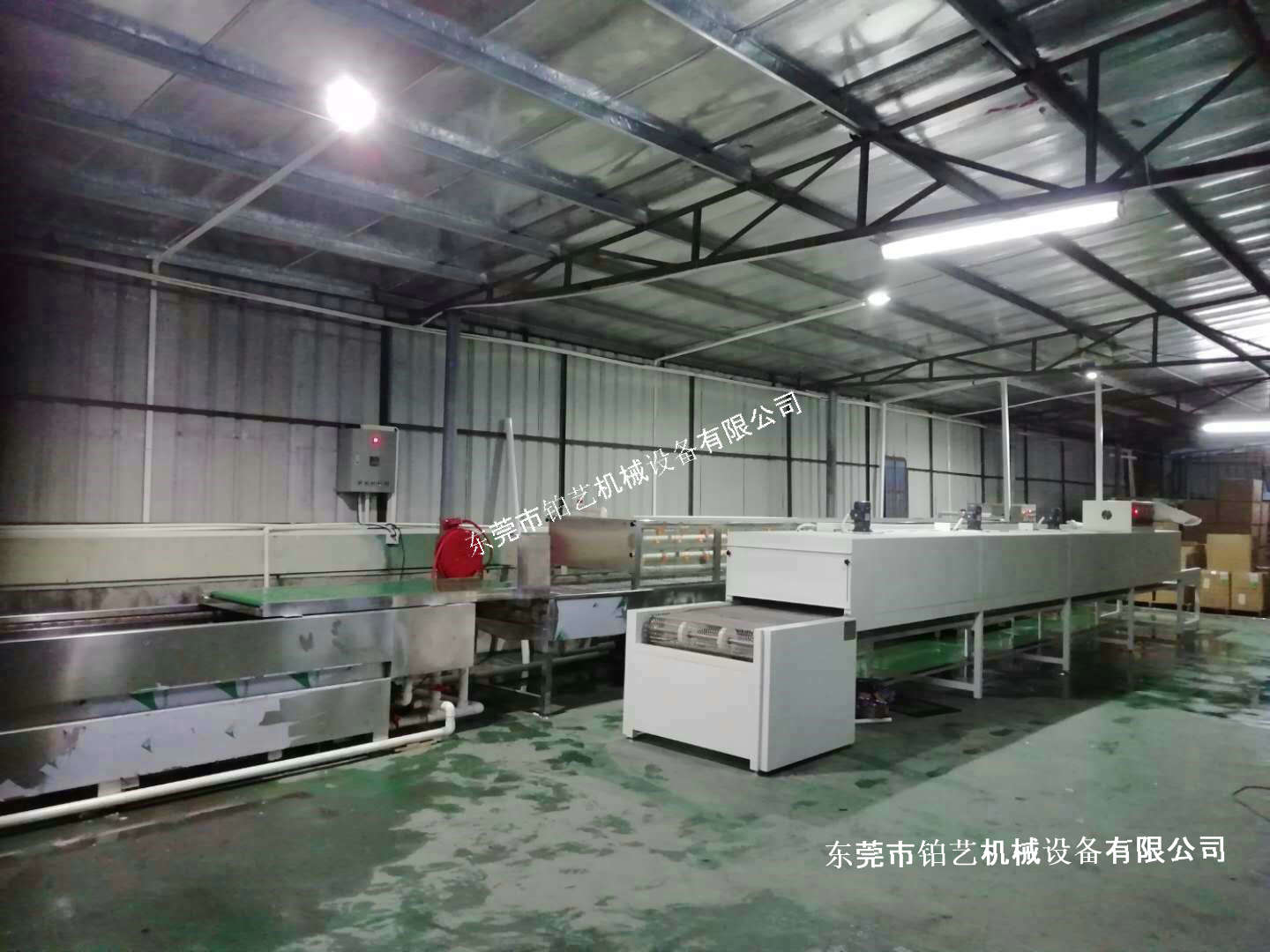 整套單軸水轉(zhuǎn)印設(shè)備 (3).jpg